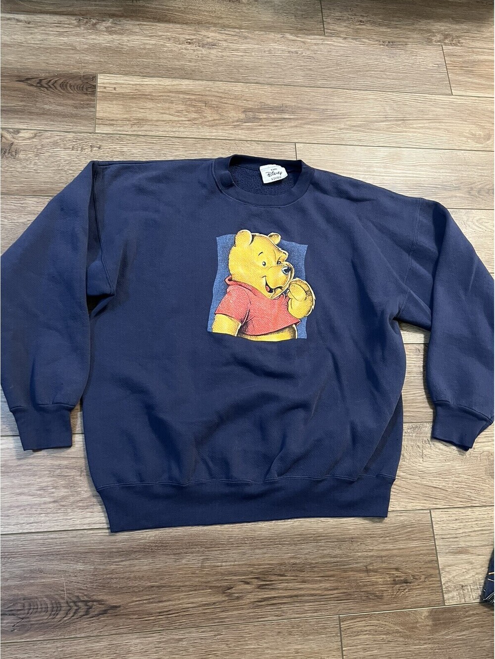 Vtg 90s Disney Store Winnie the Pooh Sweatshirt XL USA